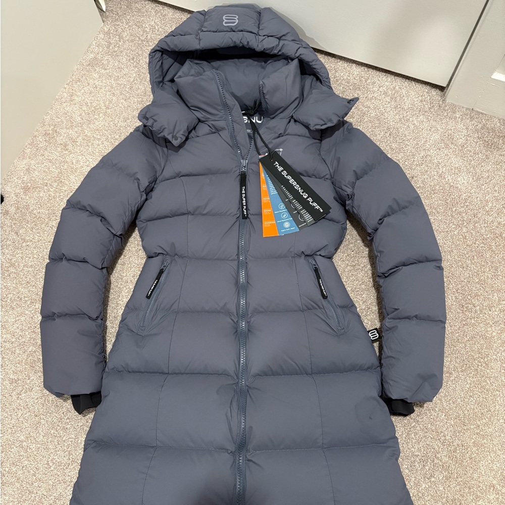 ❗️SOLD❗️NWT Aritzia supersnug puff mid length hooded down jacket